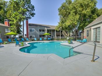 Outdoor swimming pool
